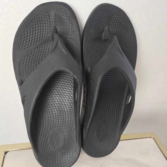 Oofos Ooriginal Men 14 Black Thong Flip Flop Recovery Sport Slip-On Shoe main image 7